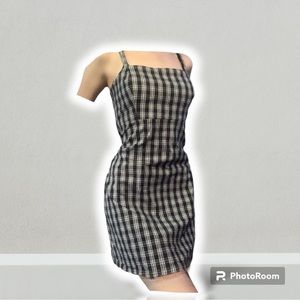 Small HOLLISTER black and white plaid dress